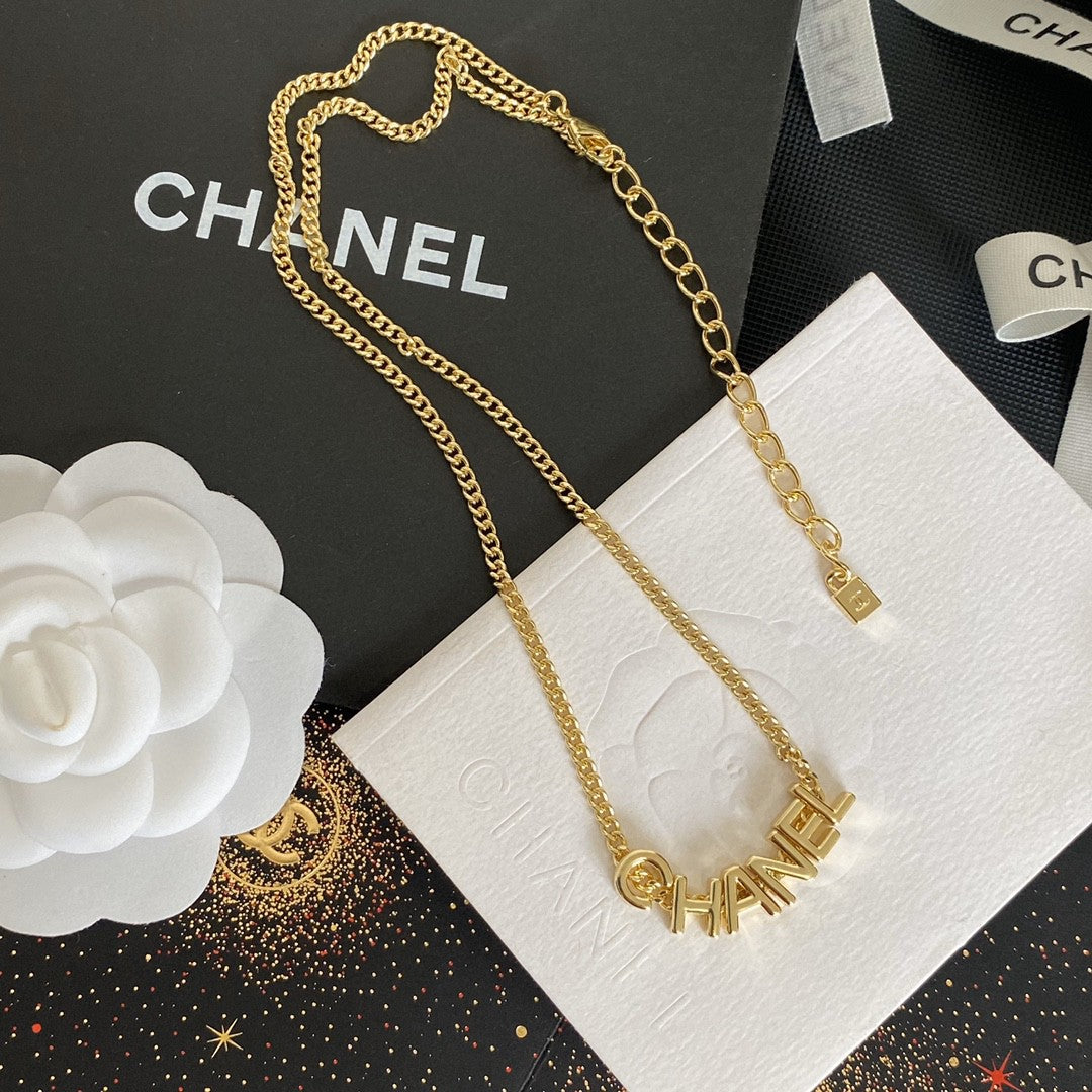 Fashion Gold Letter Necklace mysite