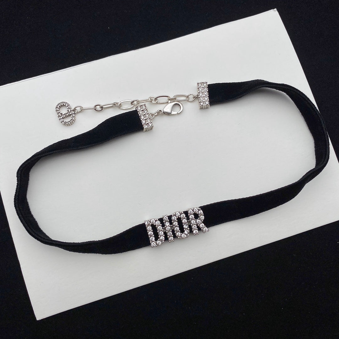 Zircon Letter Velvet Choker Necklace mysite
