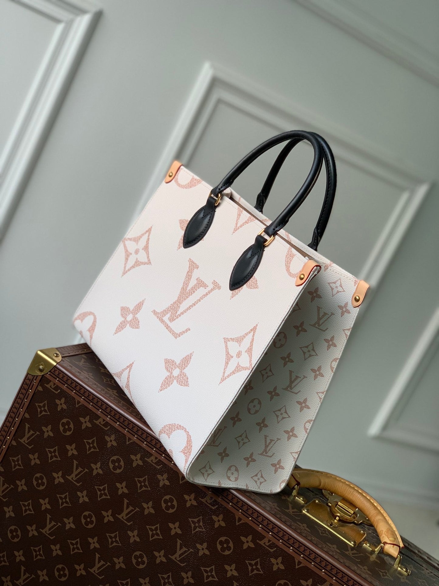 Louis Vuitton Onthego MM Tote Bag Monogram Dune Cruise 35 x 27 x 14 cm mysite