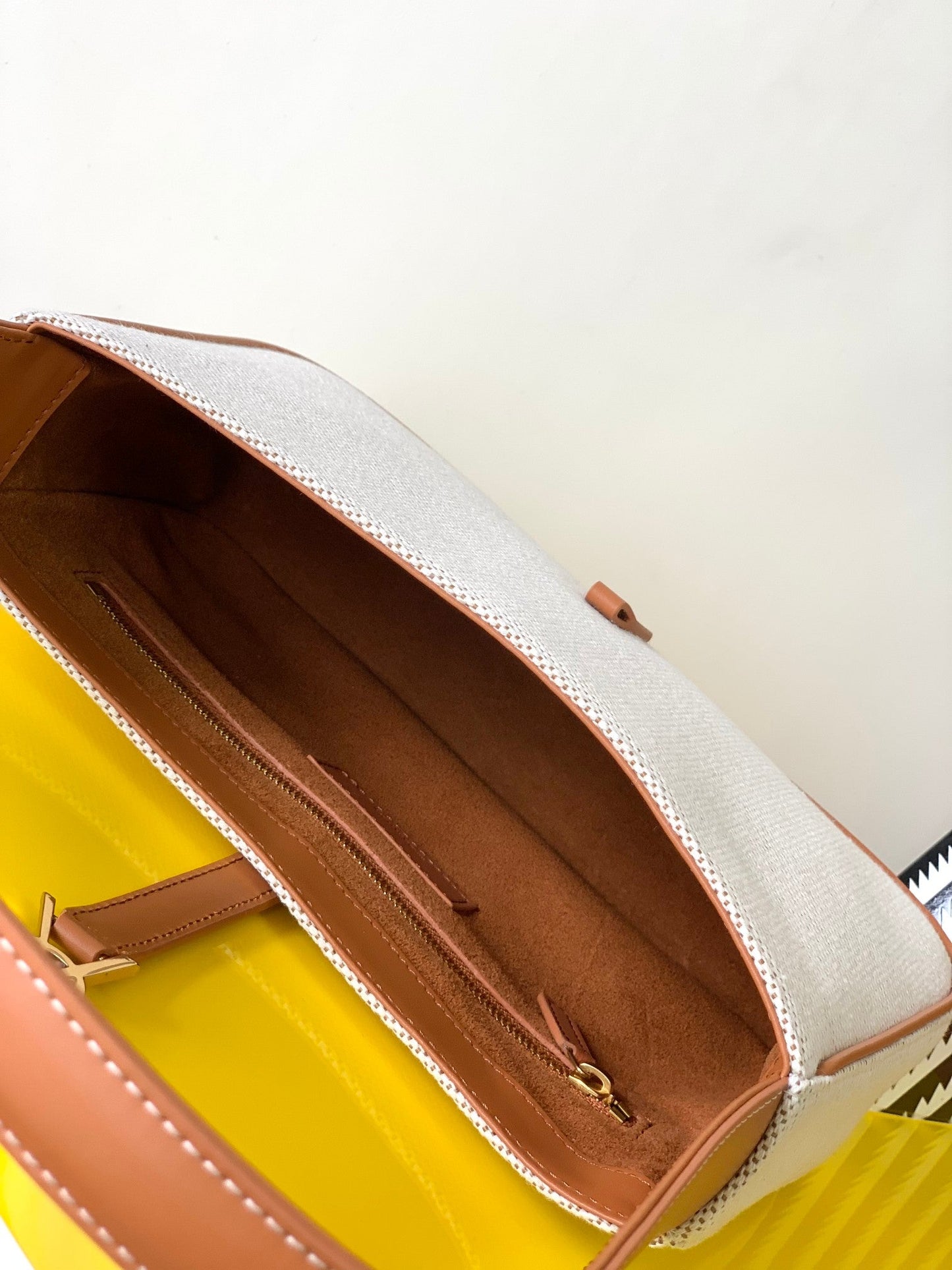 YSL LE 5 ¨¤ 7 in canvas and leather - 23 X 16 X 6.5 CM mysite