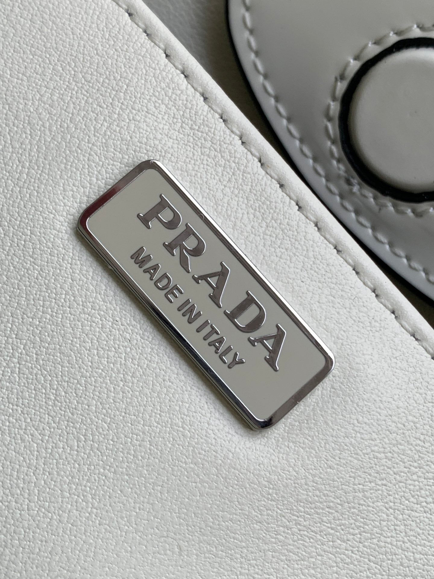 CLEO 30 WHITE BLACK BRUSHED LEATHER SHOULDER BAG mysite