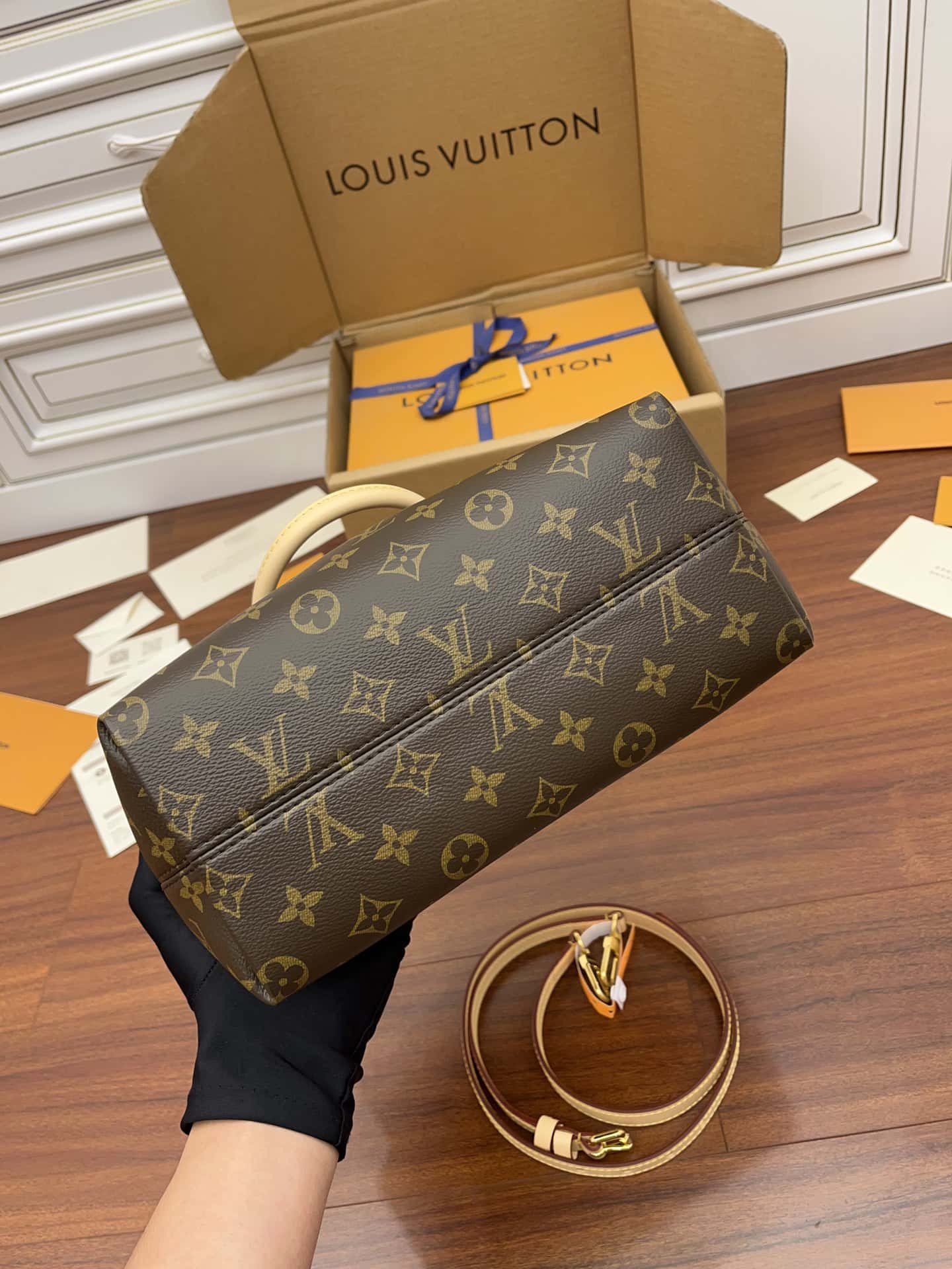 Louis Vuitton Boetie Handbag mysite