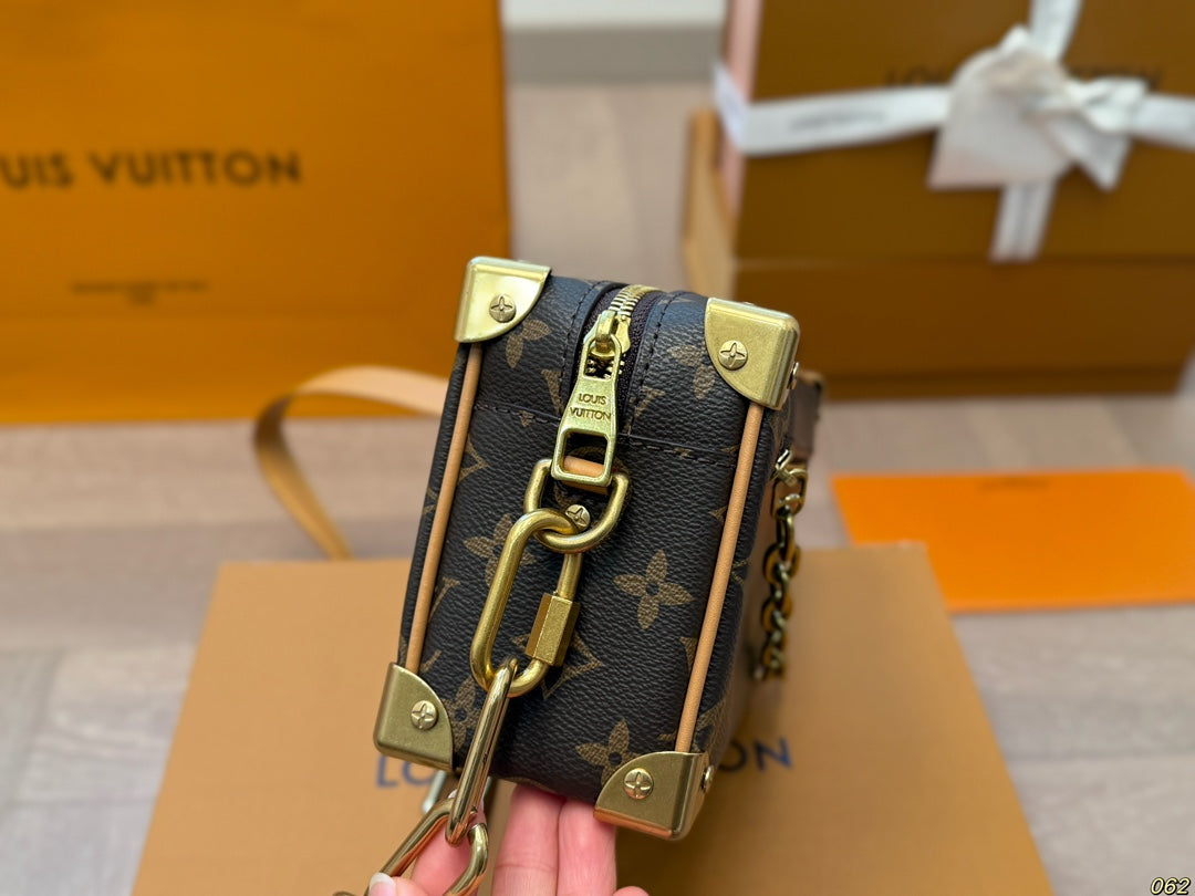 Louis Vuitton LV Soft Trunk Box Bag Satchel 18x12cm mysite