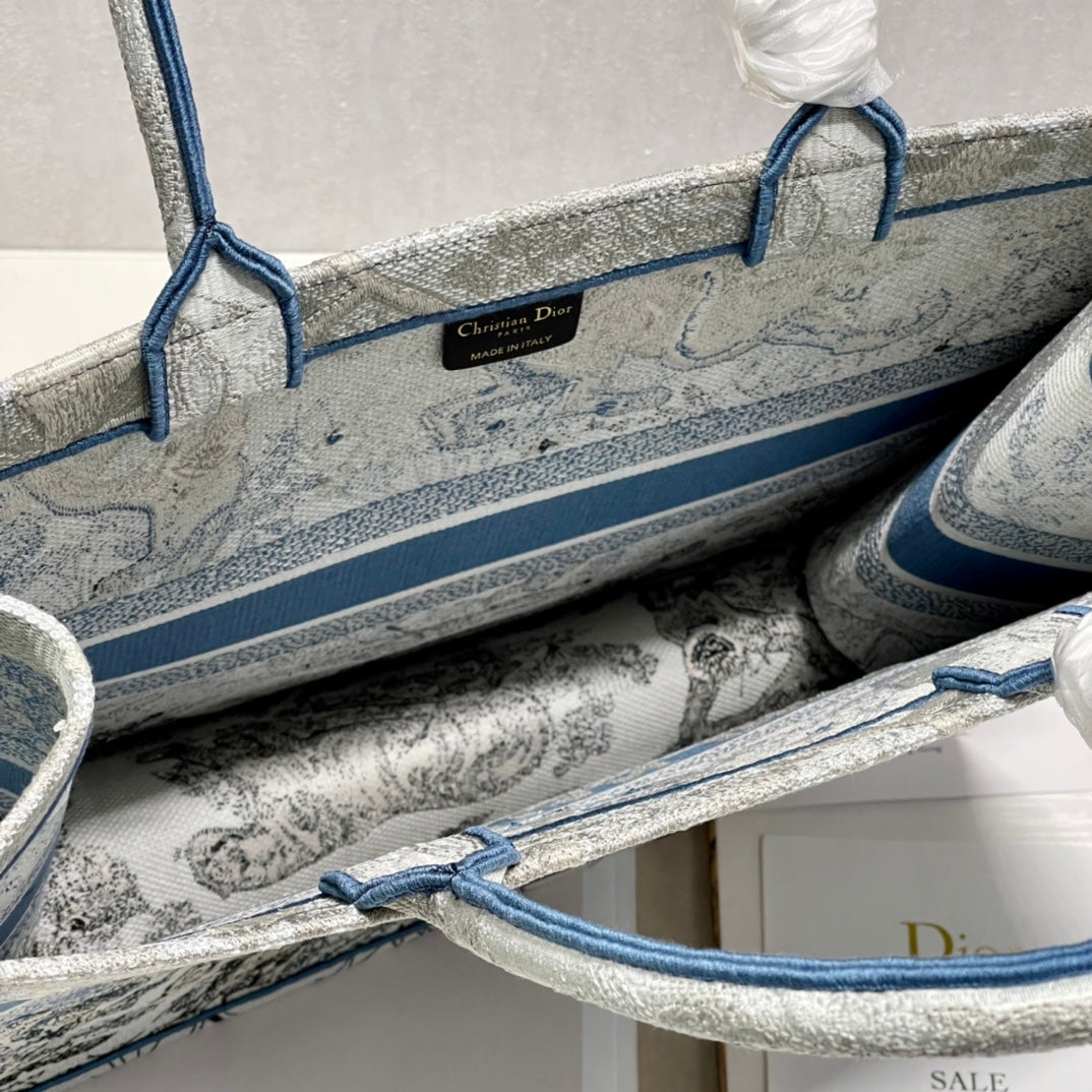 Large CD Book Tote 42cm Gradient Blue Tiger