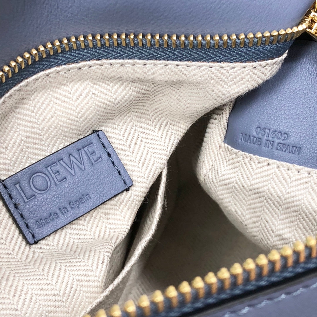 SMALL PUZZLE 24 BAG IN CLASSIC LIGHT PURPLE CALFSKIN mysite