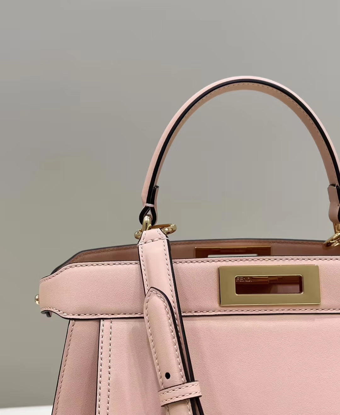FENDI PEEKABOO 33 BAG IN LIGHT PINK CALFSKIN WITH STRAP GOLD HARDWARE mysite