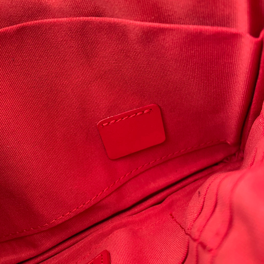 CC 19 Pouch 20cm Black Calfskin mysite