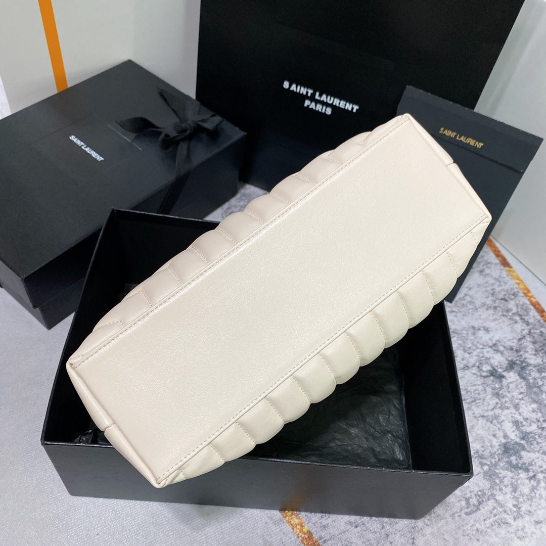 LOULOU MEDIUM 32 WHITE QUILTED LEATHER GOLD HARDWARE mysite