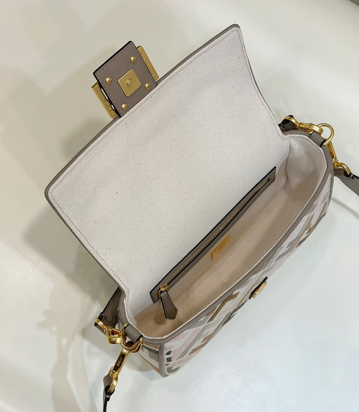 BAGUETTE CANVAS 27 BAG GREY STRAP WITH MULTICOLOUR EMBROIDERY GOLD HARDWARE mysite