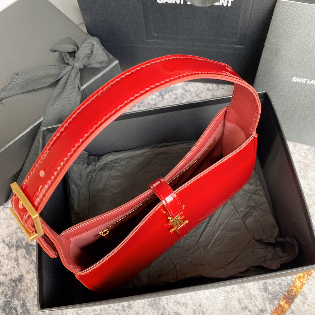 LE 5 À 7 BAG 24 IN RED GLOSSY CALFSKIN GOLD HARDWARE mysite