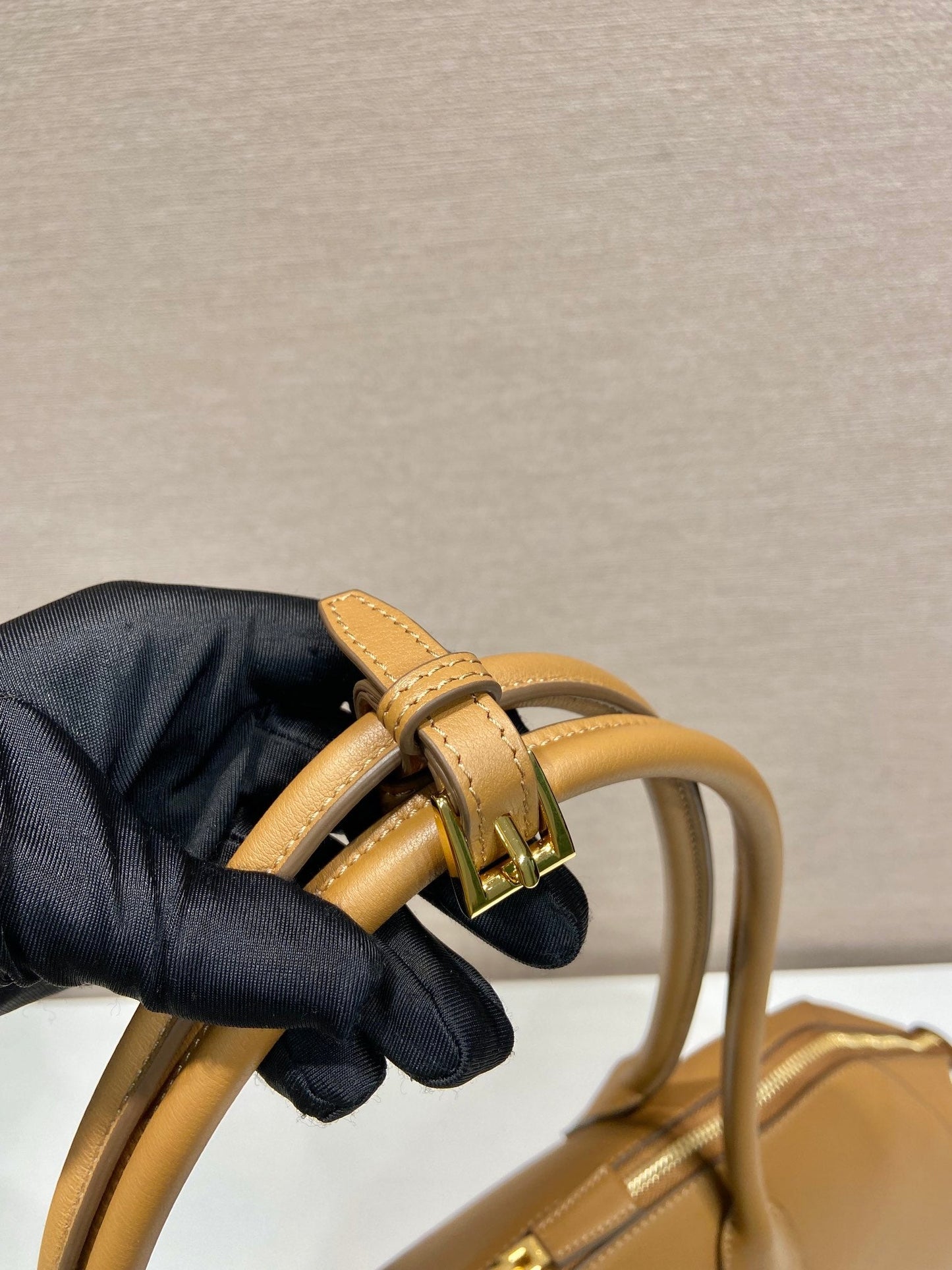 LARGER TOTE BAG 48 WITH ZIPPER CLOSURE IN CIDER BROWN SMOOTH CALFSKIN mysite