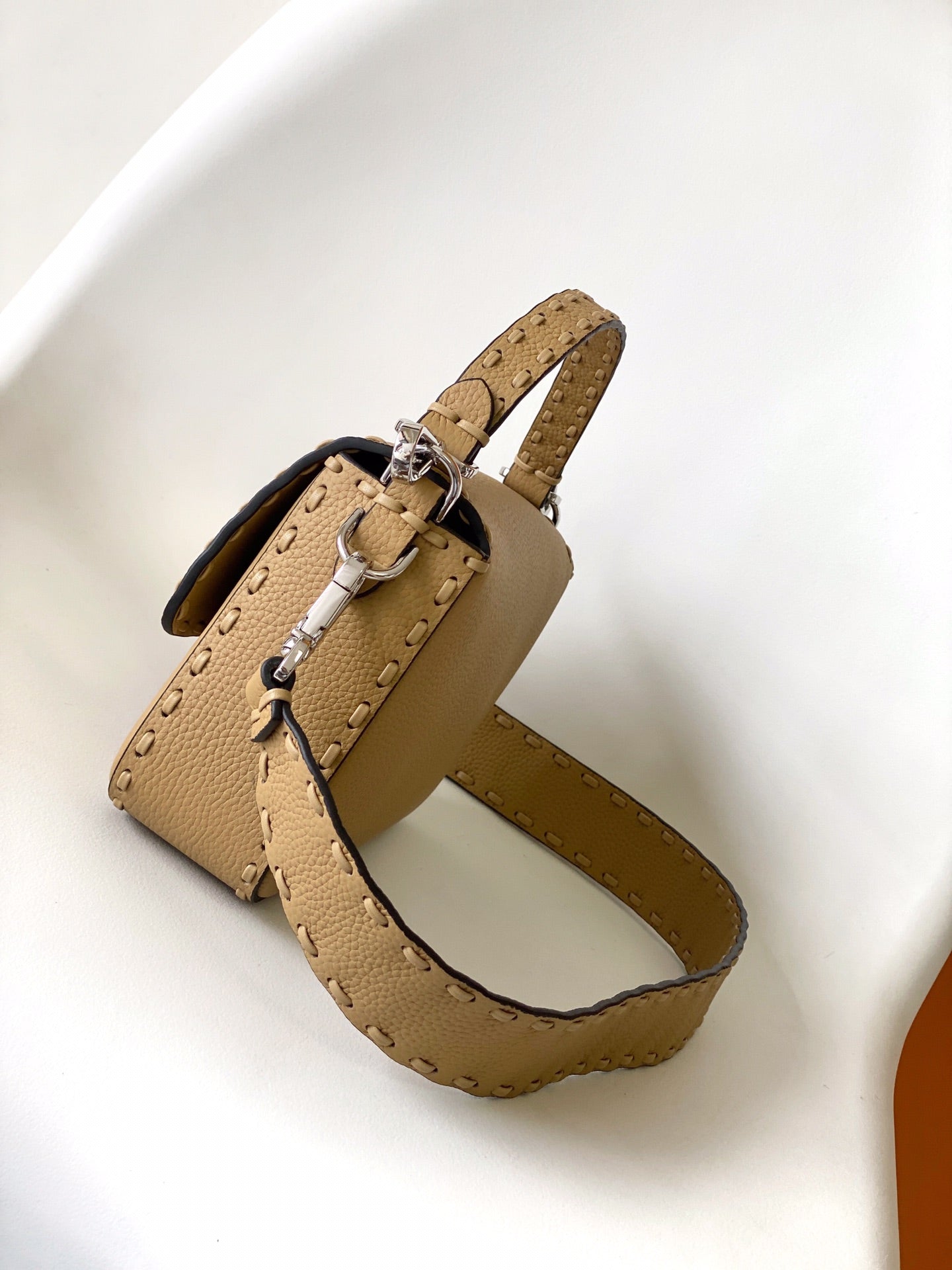 Fend Baguette 27 Bag Light Brown Calfskin Shw mysite