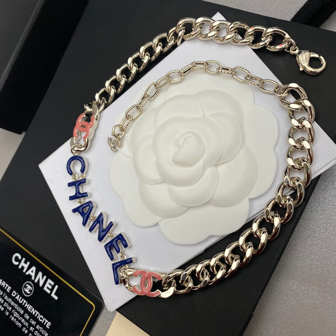 Large Chain Logo Necklace mysite