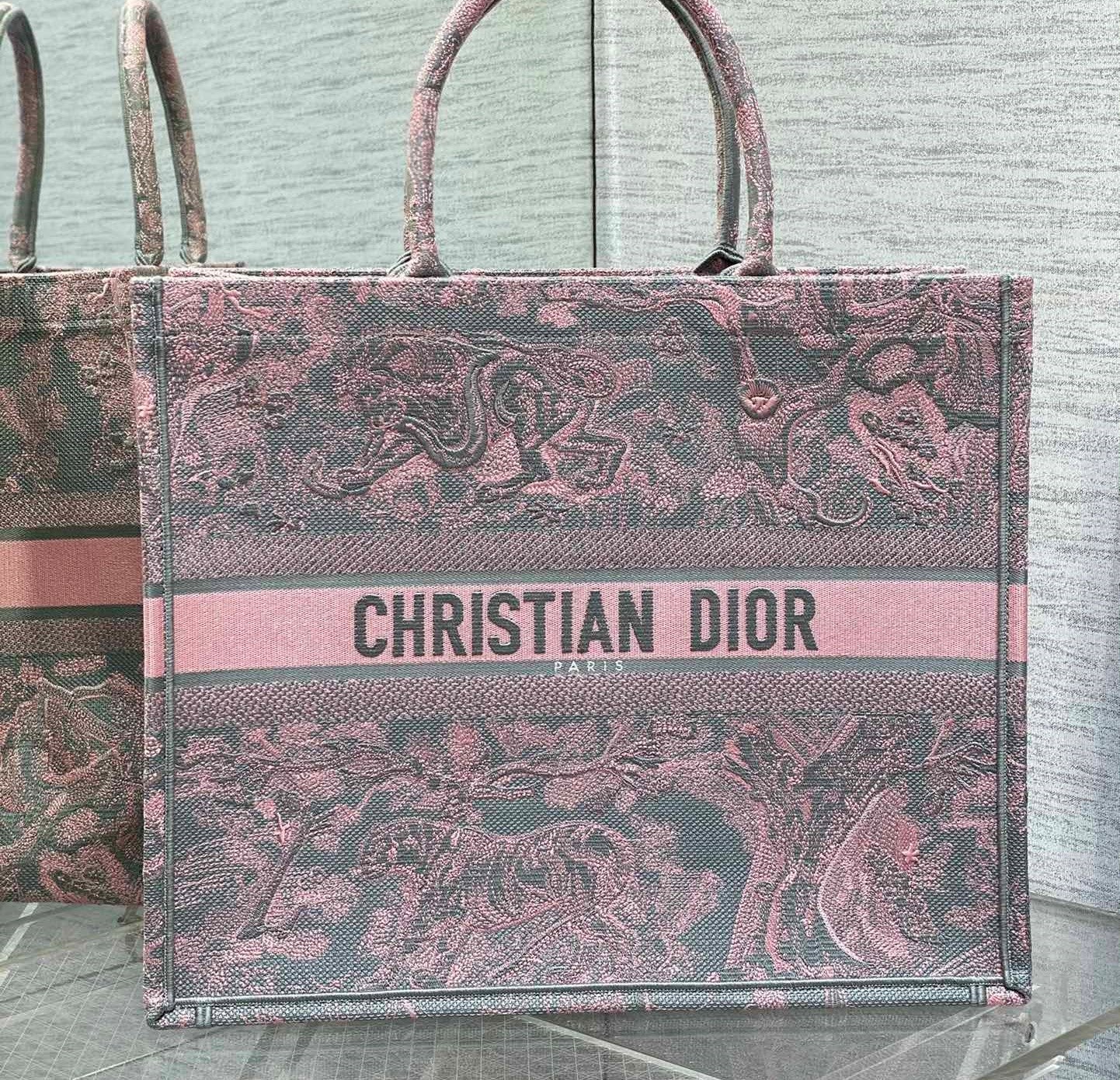 Dior Book Tote Large Gray and Pink Toile de Jouy Reverse Beverly Hills Embroidery - 42 x 35 x 18.5 cm mysite