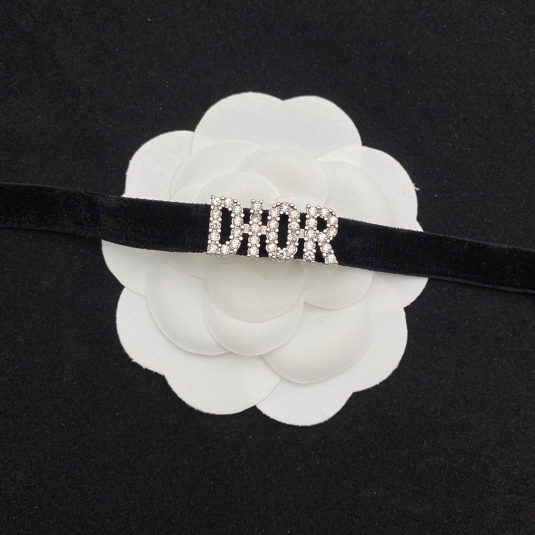 Zircon Letter Velvet Choker Necklace mysite