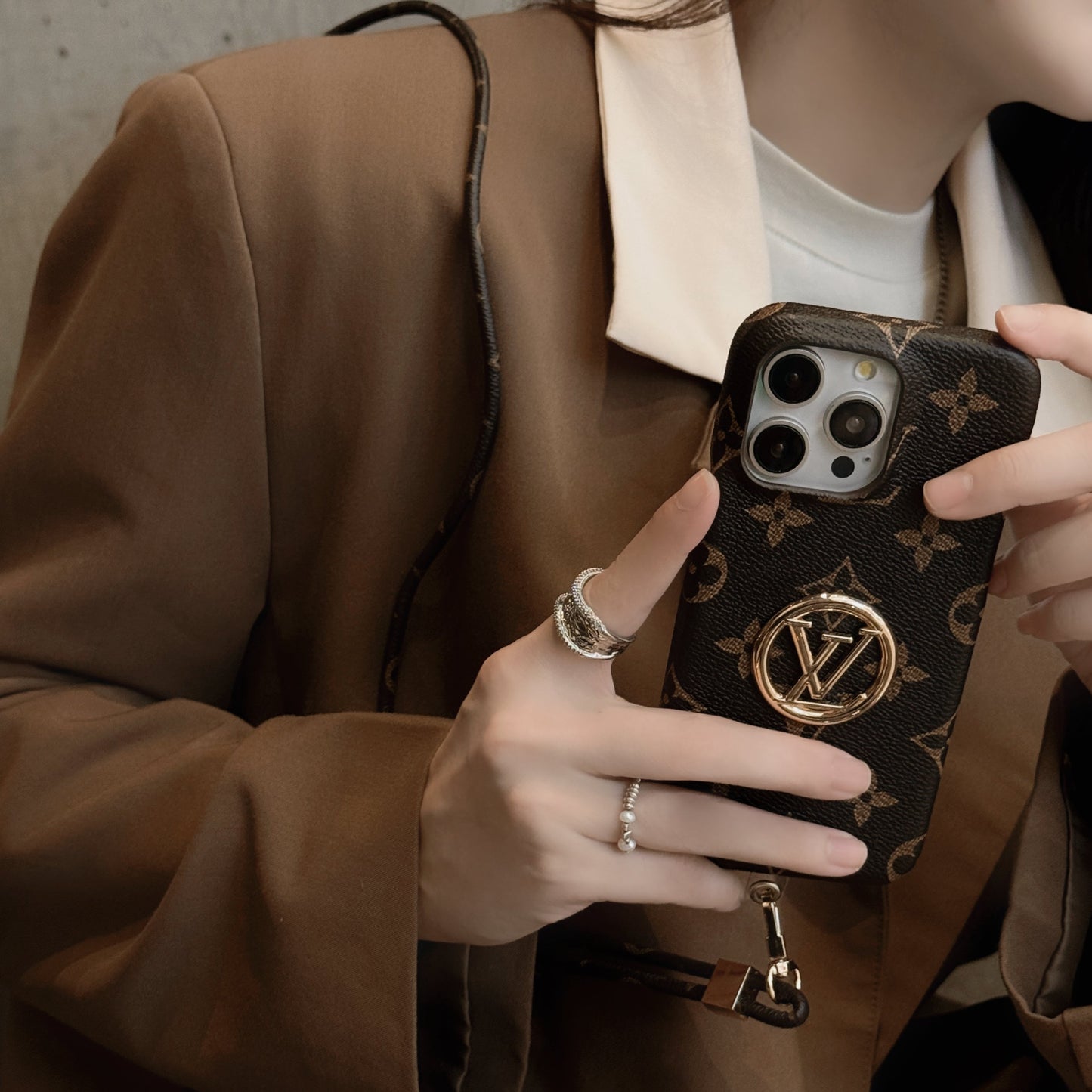 Lou Card Holder Chain iPhone Case mysite