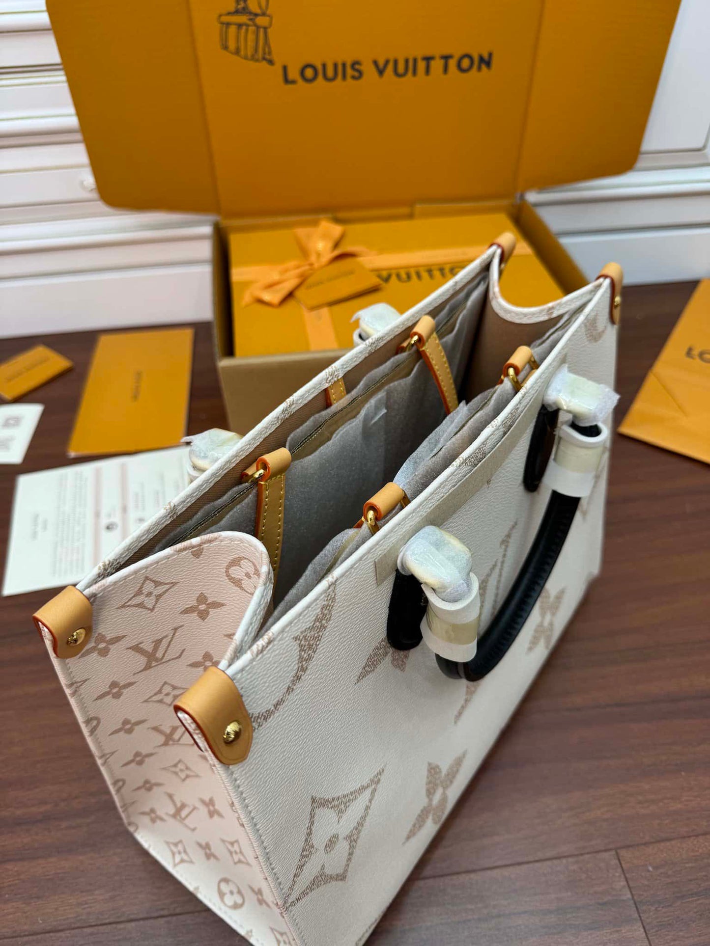 Louis Vuitton Onthego MM Tote Bag Monogram Dune Cruise 35 x 27 x 14 cm mysite