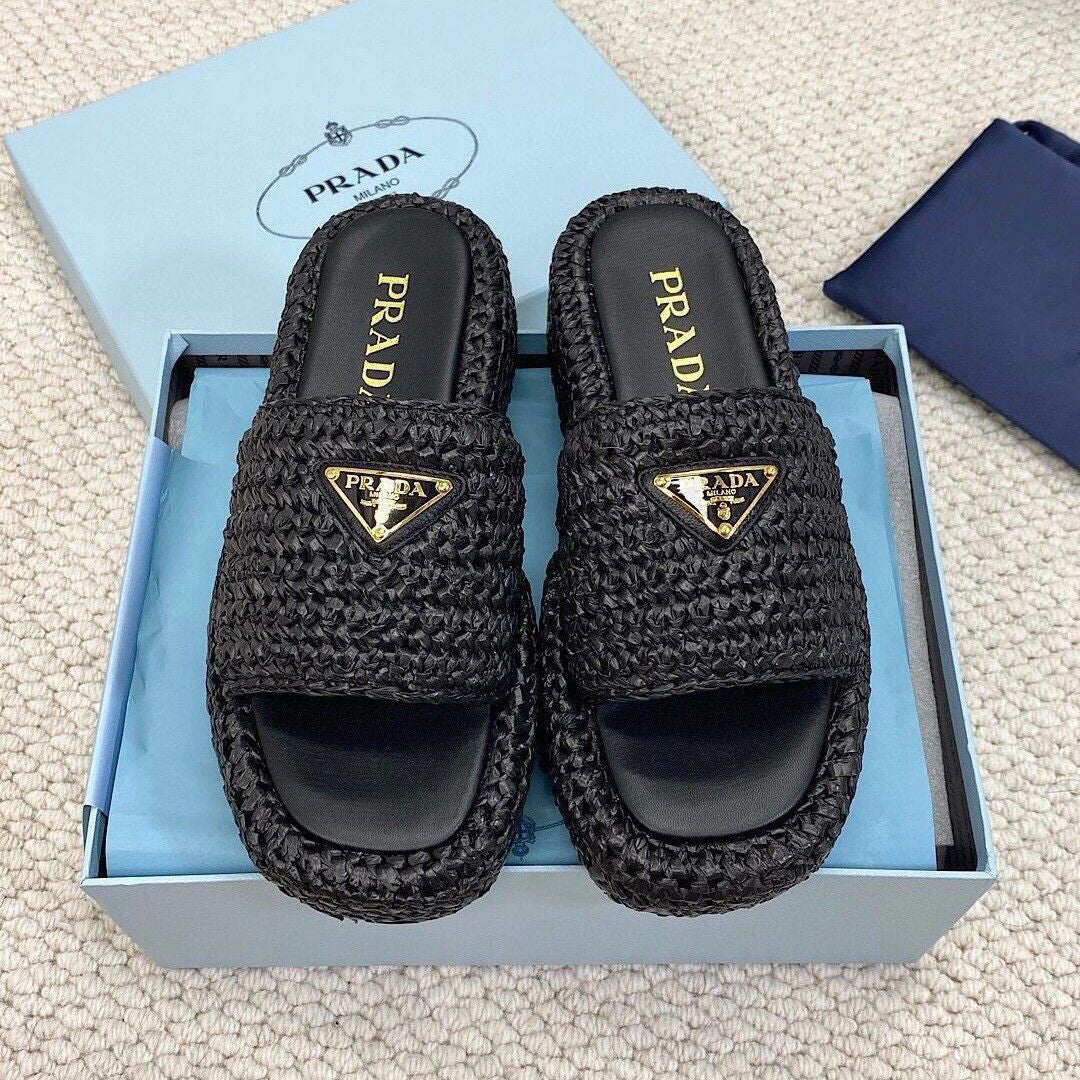 Woven Triangle Logo Slippers-1 mysite