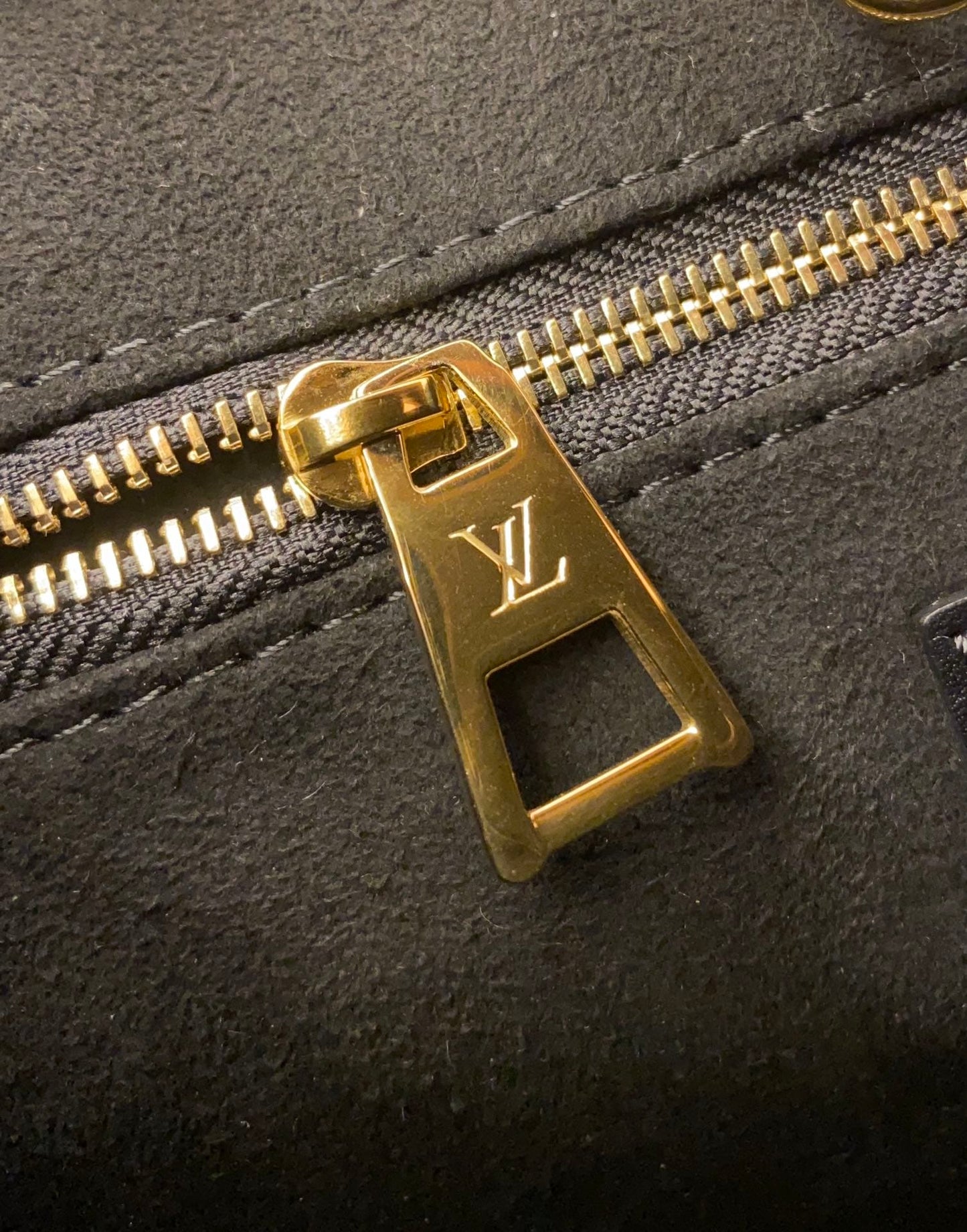 Louis Vuitton LV OnTheGo PM Handbag mysite