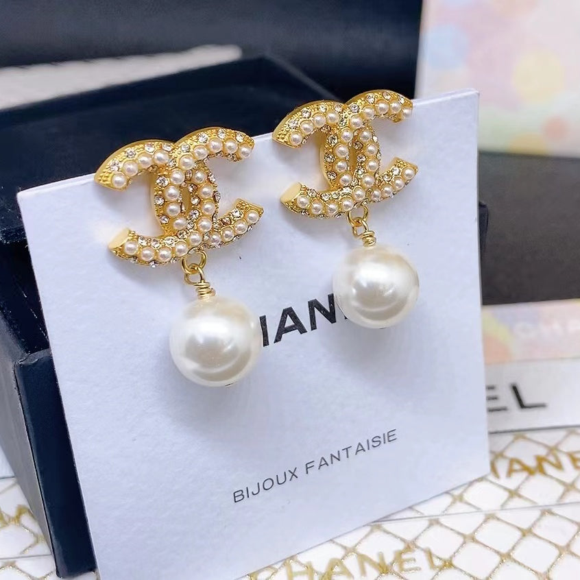 Classic Pearl Earrings mysite