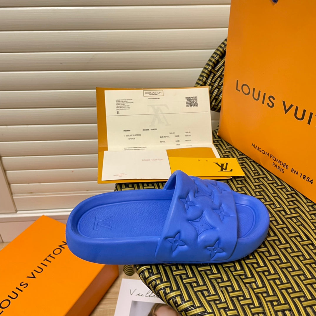 Fashion Embossed Couple Slippers mysite