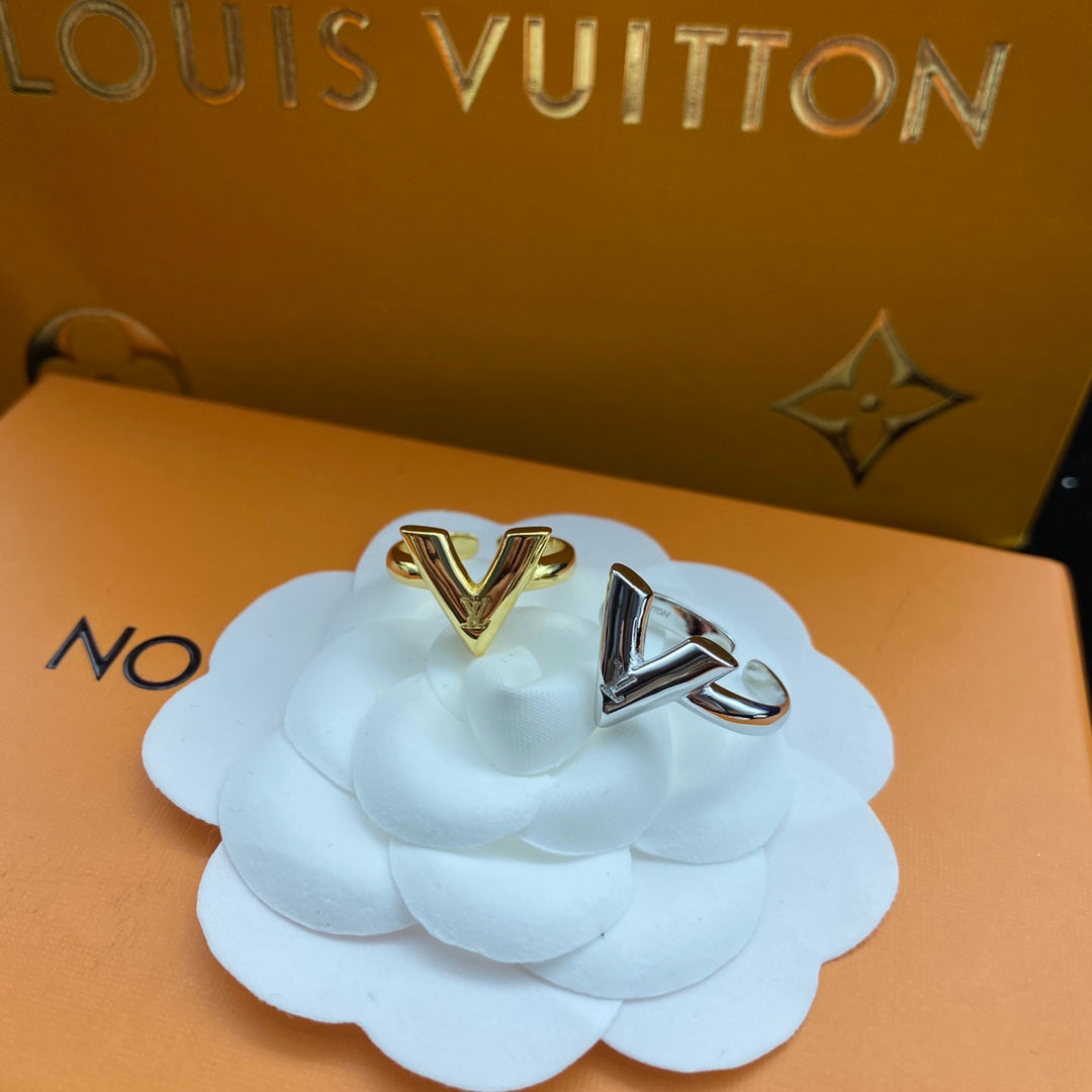 Simple V-Shaped Open Ring mysite
