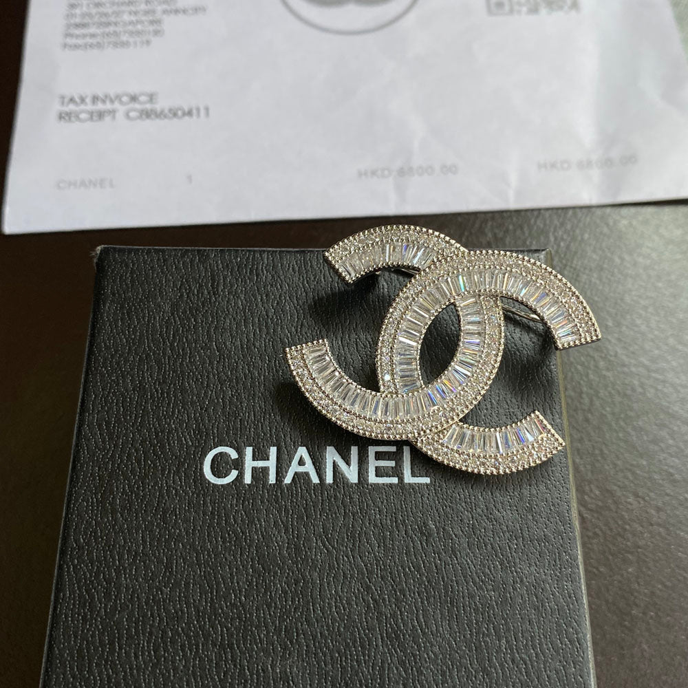 Sparkling Crystal Diamond Brooch mysite