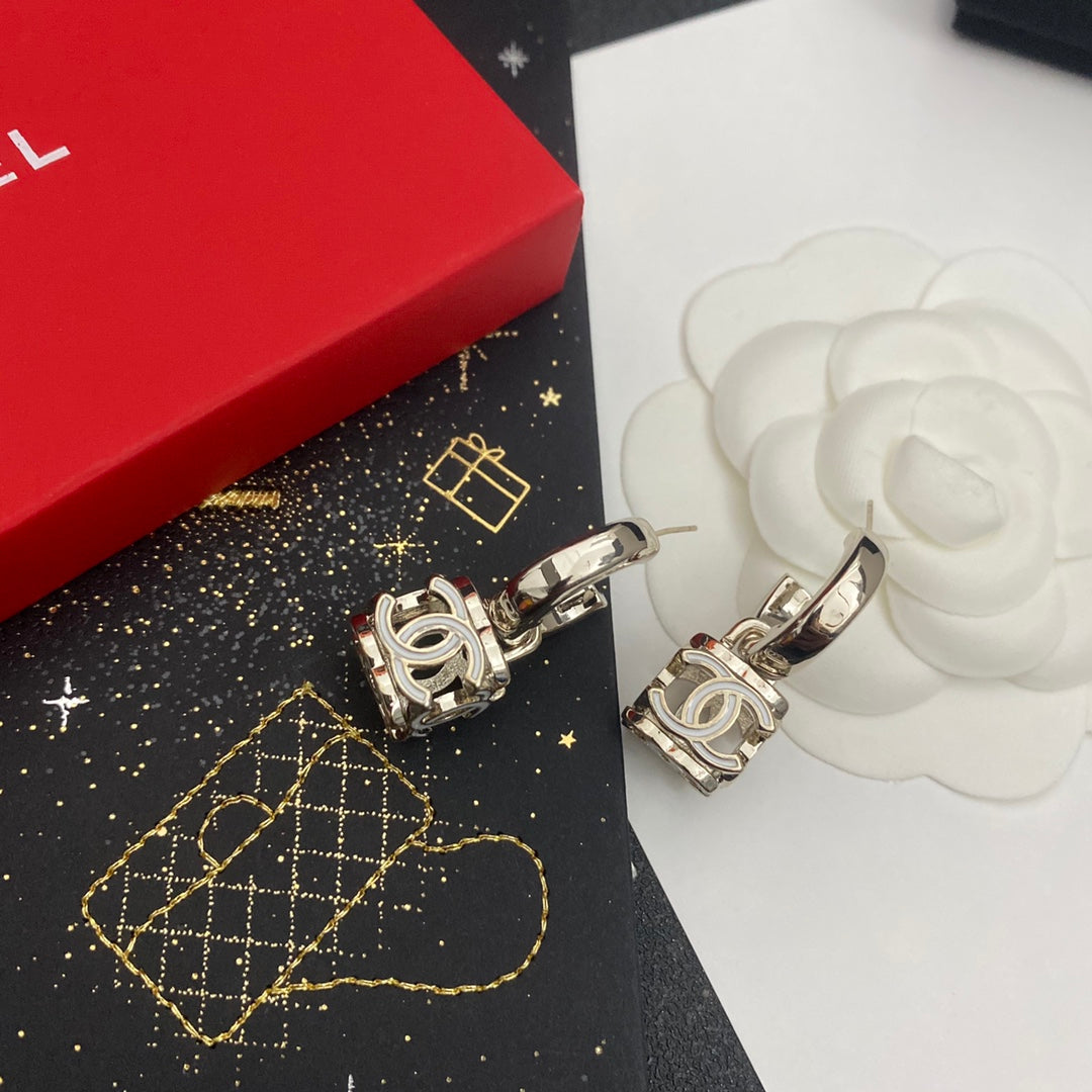Logo Square Pendant Earrings mysite