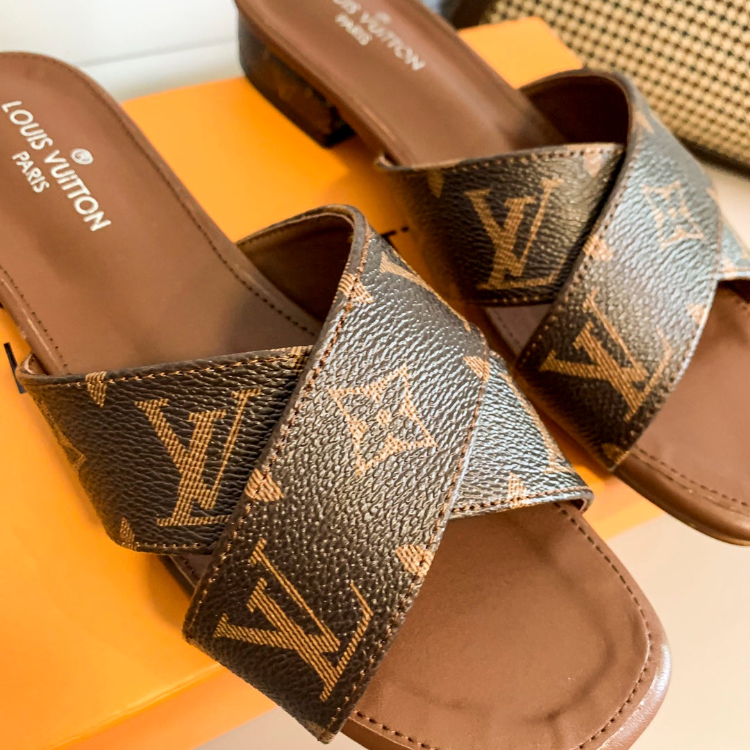 Cross Strap Flat Sandals mysite