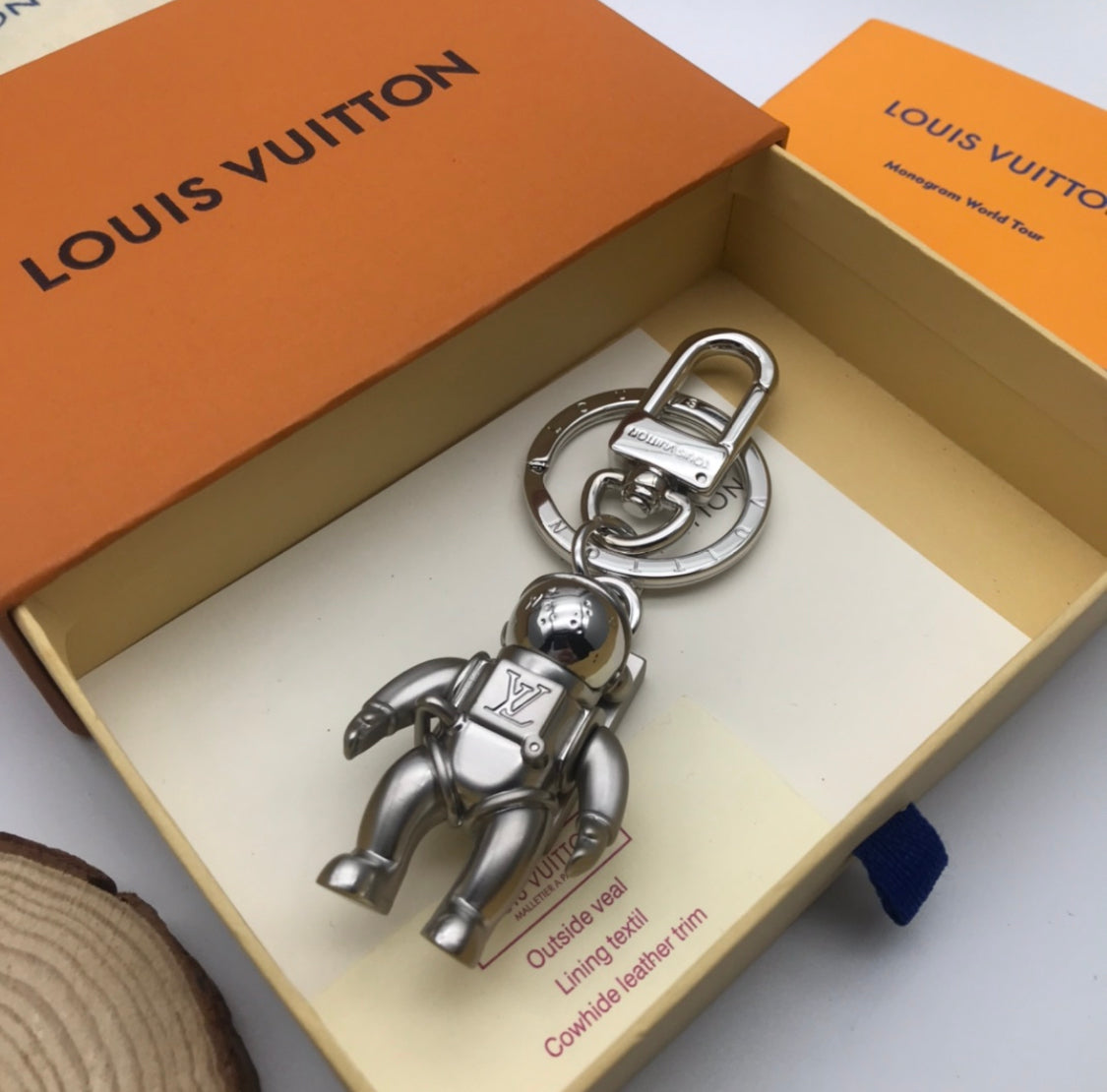 Luxury Astronaut Keychain mysite