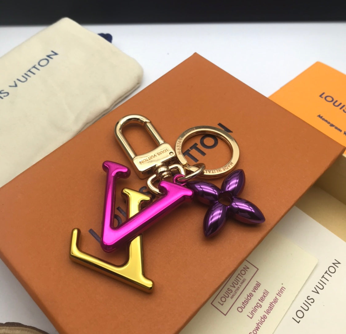 Luxury keychain mysite