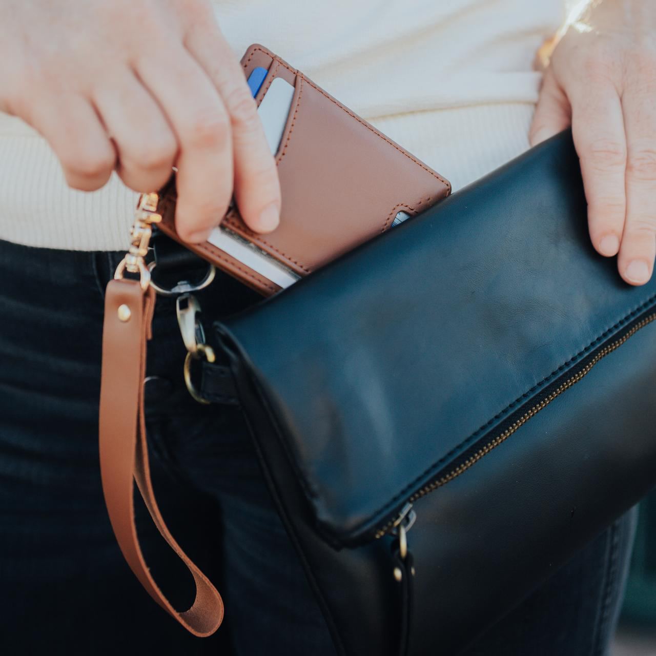 The Lurna Wallet - Pull to Pop-1 mysite