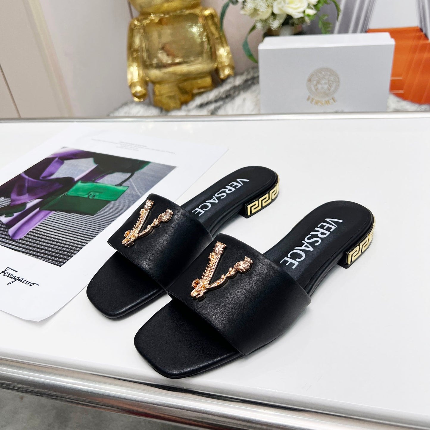 Vintage V Metal Flat Slippers-1 mysite