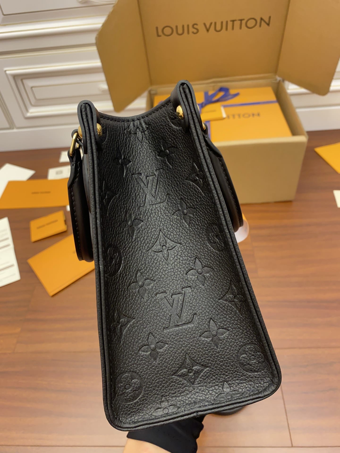 Louis Vuitton LV OnTheGo PM Handbag mysite