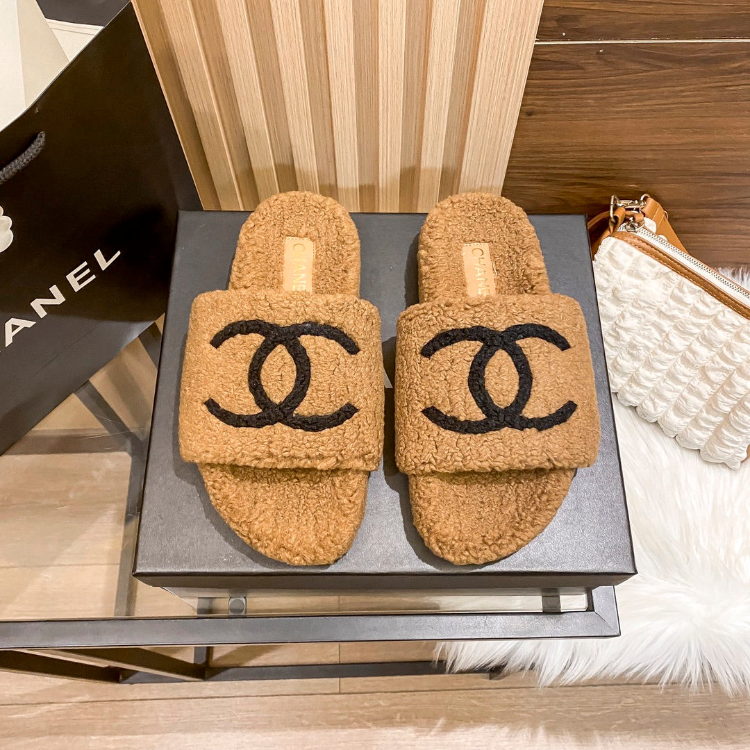 Classic Flat Fur Slippers mysite