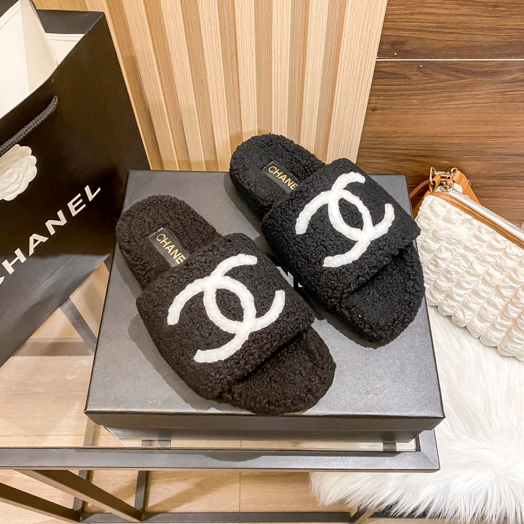 Classic Flat Fur Slippers mysite