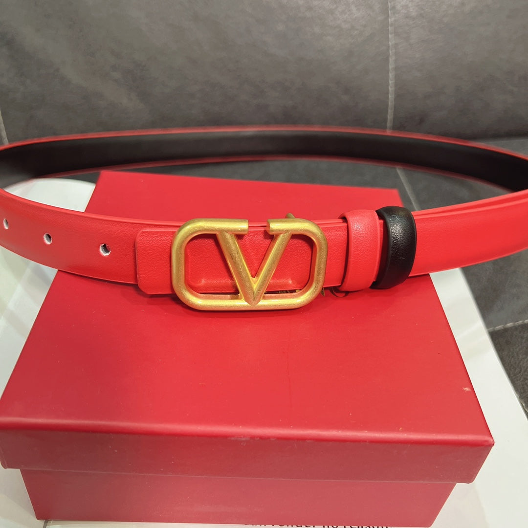 Women's Glossy Leather Metal Logo Belt mysite