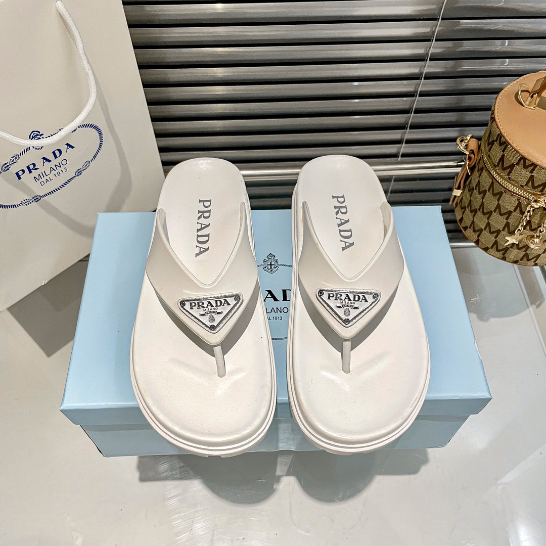 Triangle Logo Rubber Flip Flops mysite