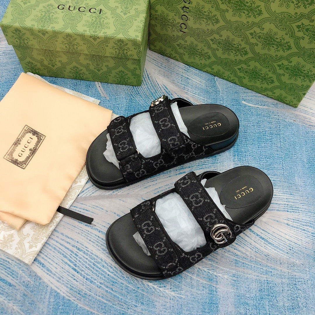 Vintage G Embossed Velcro Sandals mysite