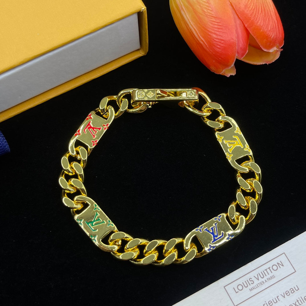 Retro embossed universal bracelet-s mysite