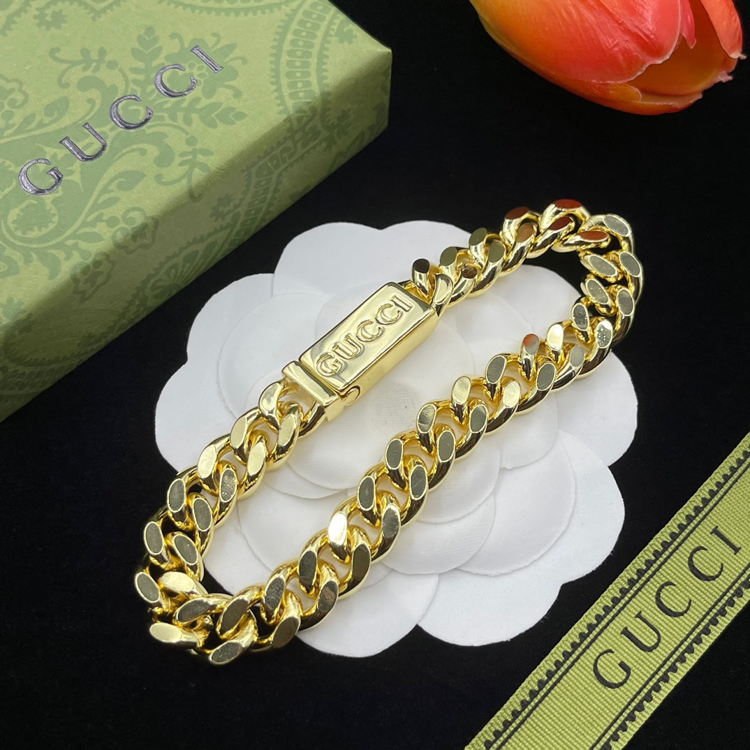 Retro embossed universal bracelet mysite