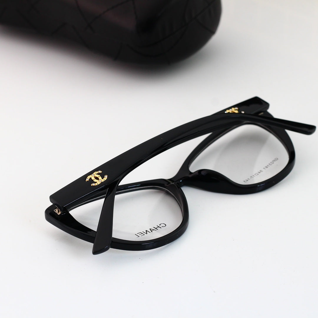 Matching Colors Cat-Rye Glasses mysite