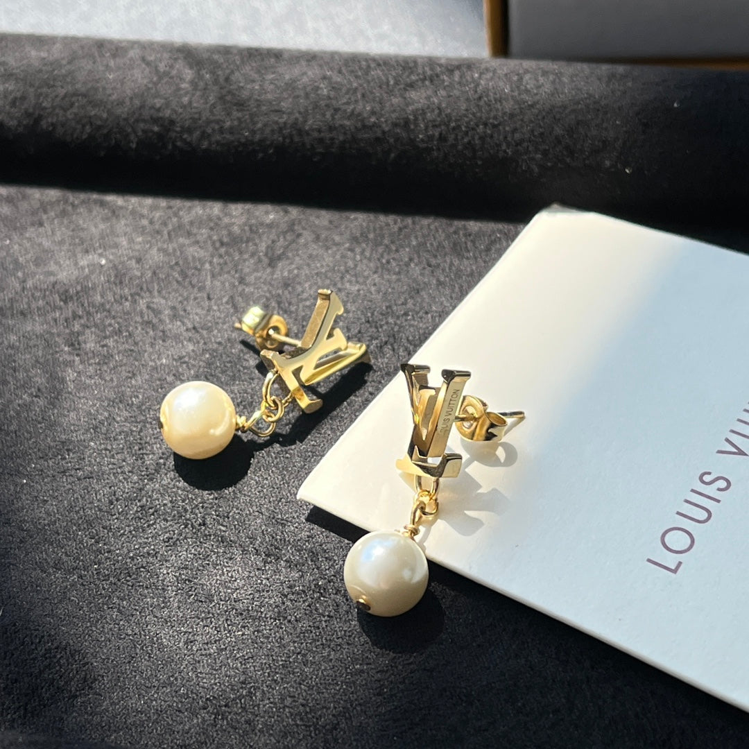 Pearl Drop Earrings mysite