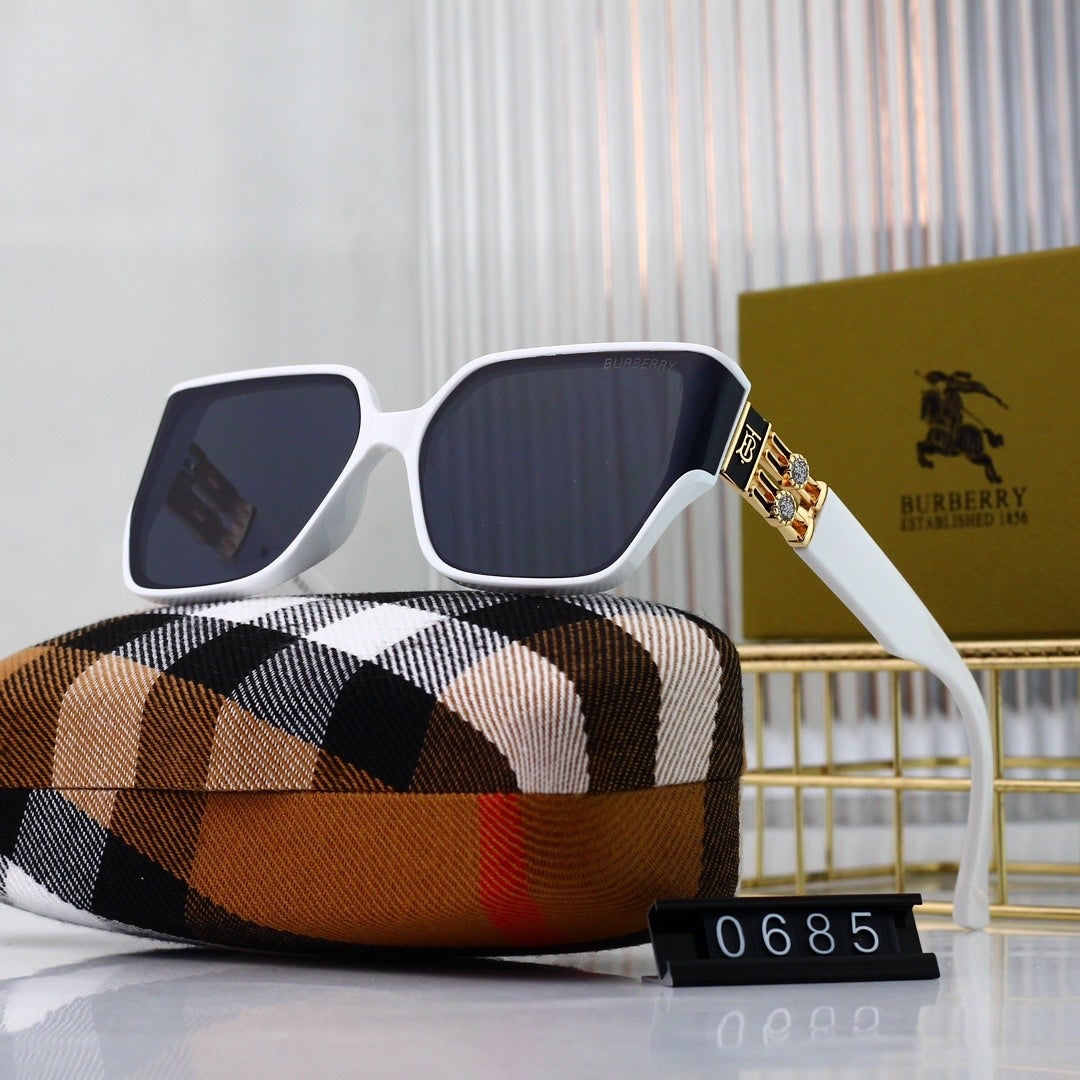 Fashion hot 7 color sunglasses 0685 mysite