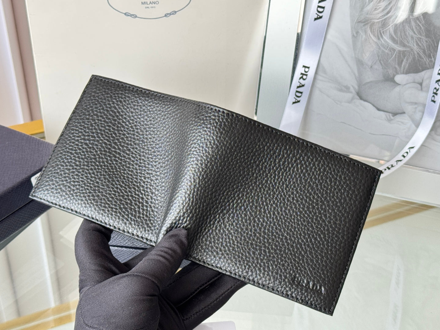 Pra 2M0513 Logo-Debossed Wallet 11cm Black lychee-grained cowhide mysite