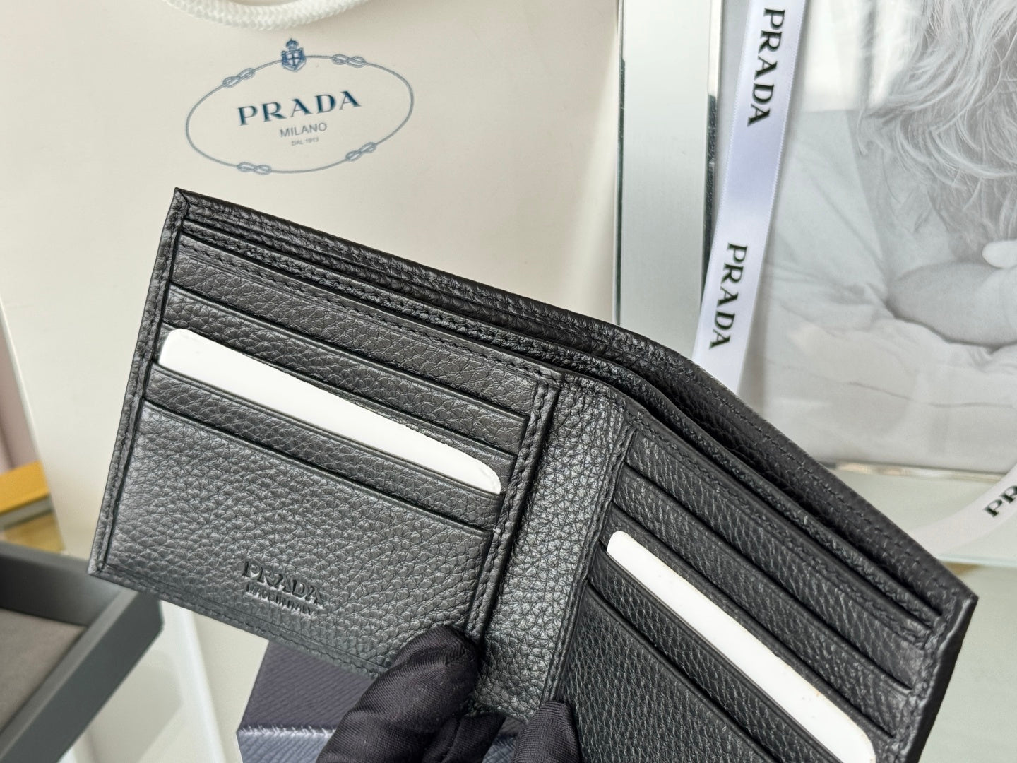 Pra 2M0513 Metal Triangle Logo Wallet 11cm Black lychee-grained cowhide mysite