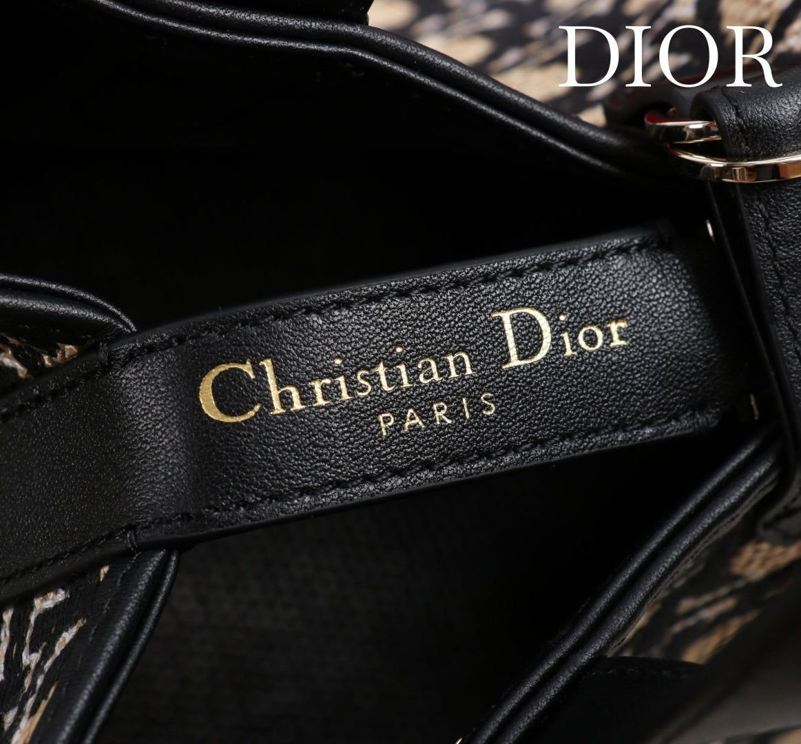 CD Toujours Vertical Medium Bag 24 Diamond Black Beige Leather mysite