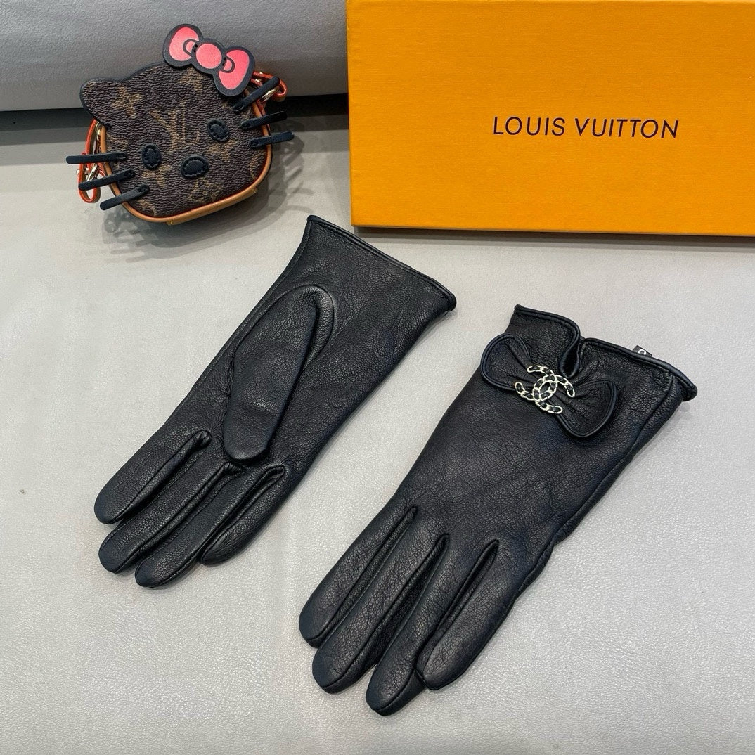 GLOVES IN BLACK LAMBSKIN 462395 mysite