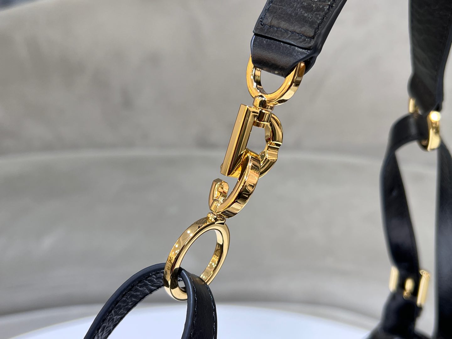 CD Hobo Bag 23 With Chain Black Wrinkled Calfskin mysite