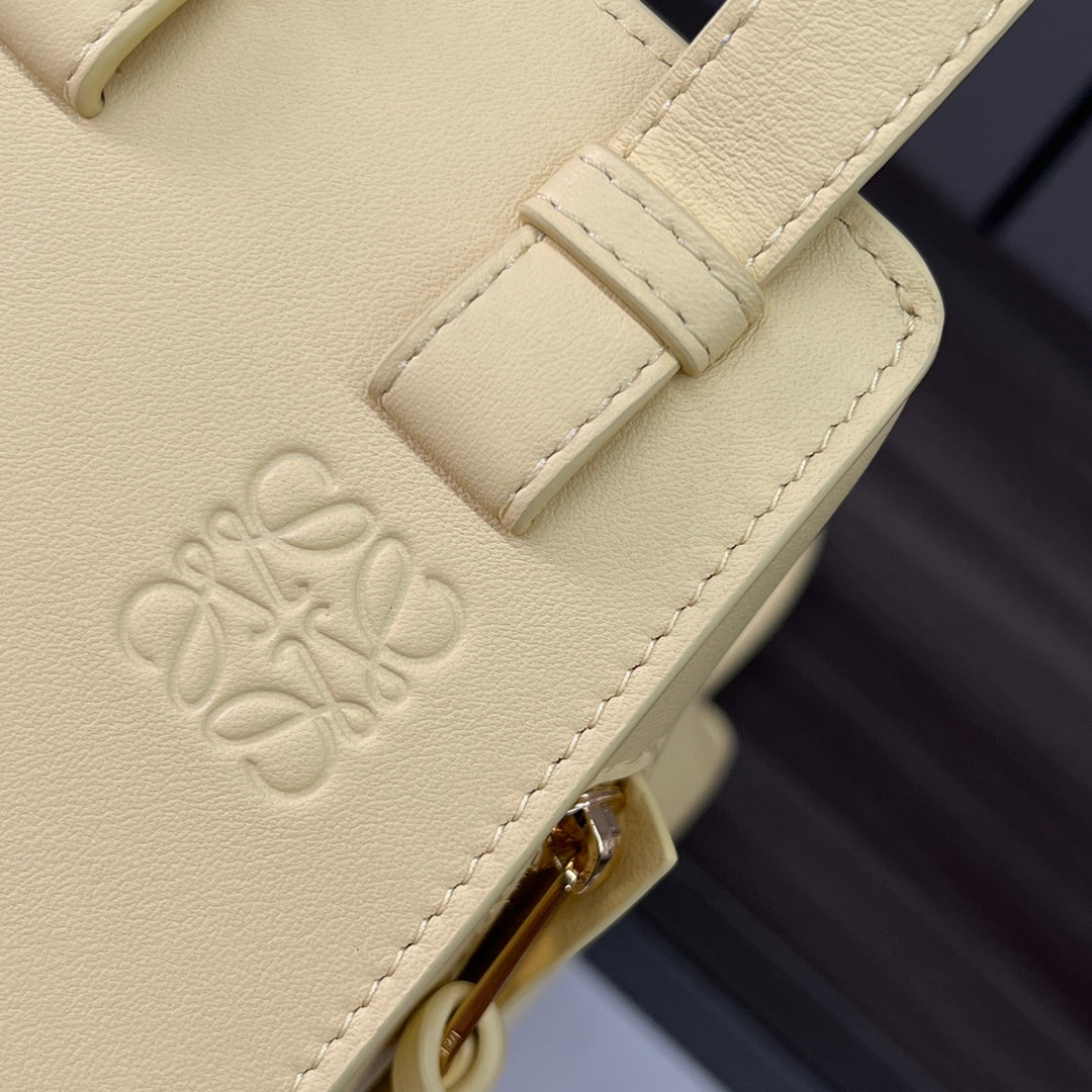 LOE MINI 20 HAMMOCK BAG IN LIGHT YELLOW CALFSKIN mysite